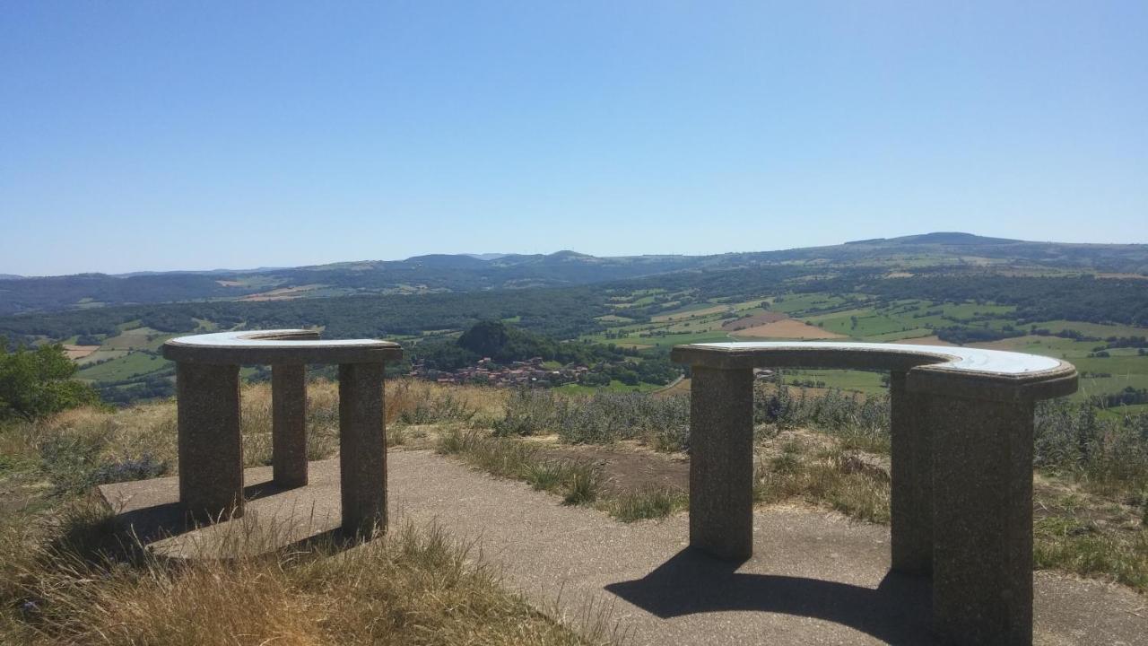 L'Insolite Du Pic D'Ysson Vodable Buitenkant foto